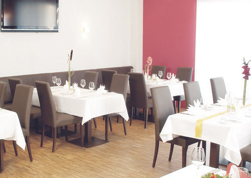 ACANTUS Hotel Weisendorf Buitenkant foto